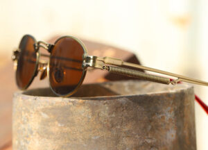 90s Vintage Brown Oval Sunglasses Show